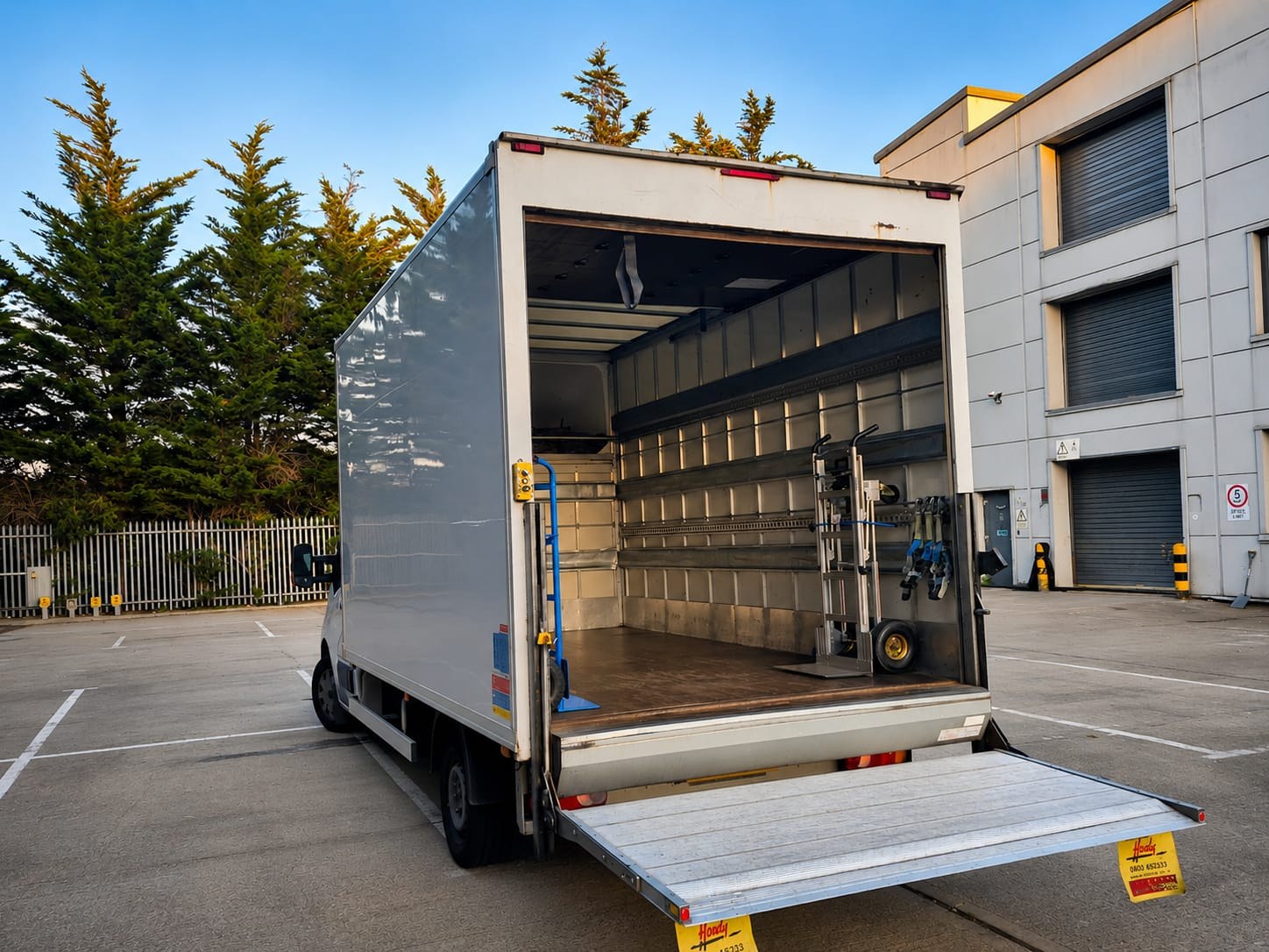 Tail-lift loading — Eden Removals